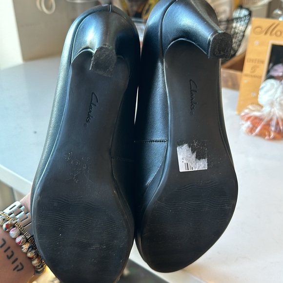 Clarks Collection - Picture 4 of 4